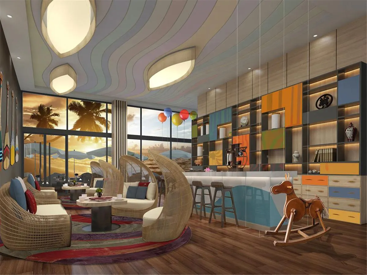 Roeasy Hospitality Hotel Санья 5*,