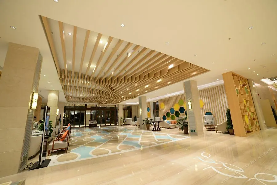 Roeasy Hospitality Hotel Санья