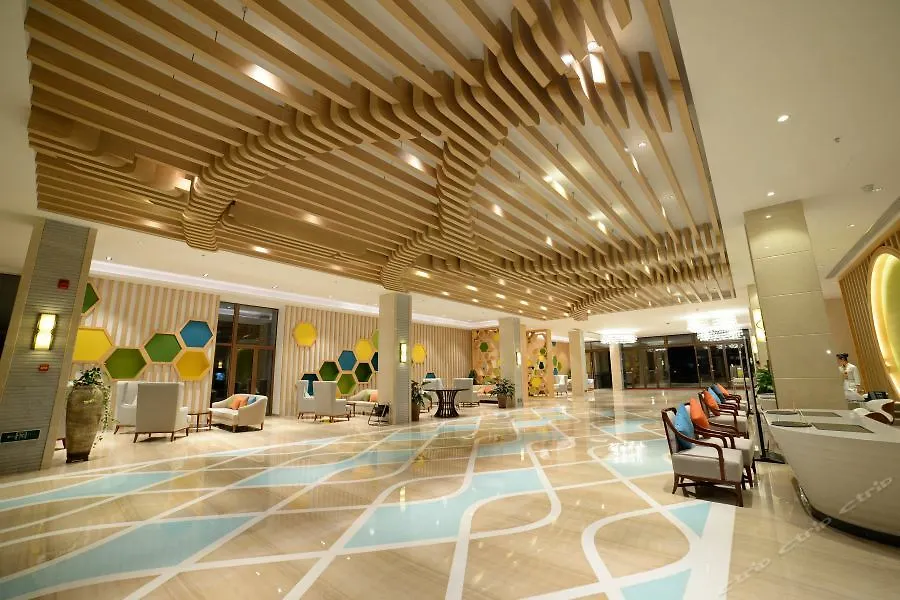 Roeasy Hospitality Hotel Санья Китай